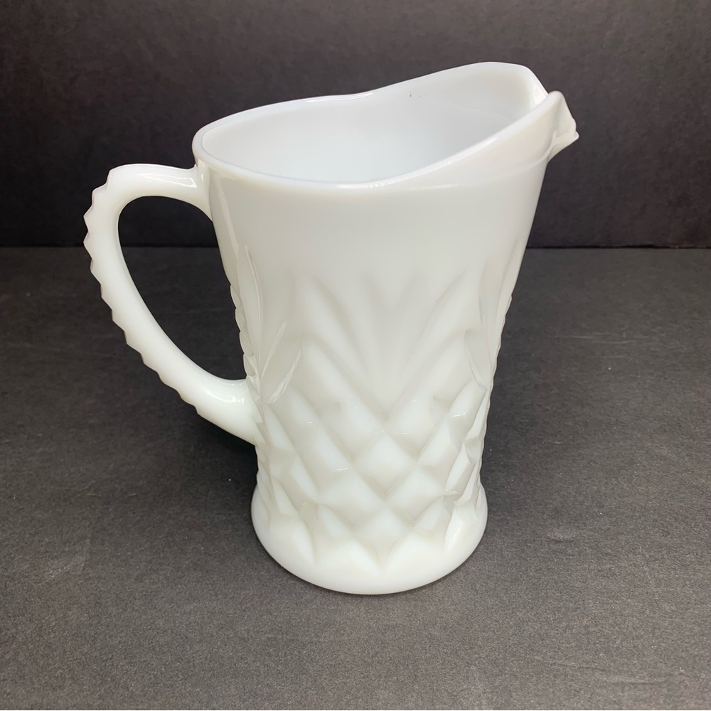 Vintage Anchor Hocking Milk Glass Creamer - Picture 3 of 5